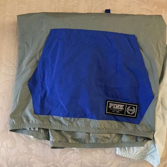 PINK - Picture 3 of 4